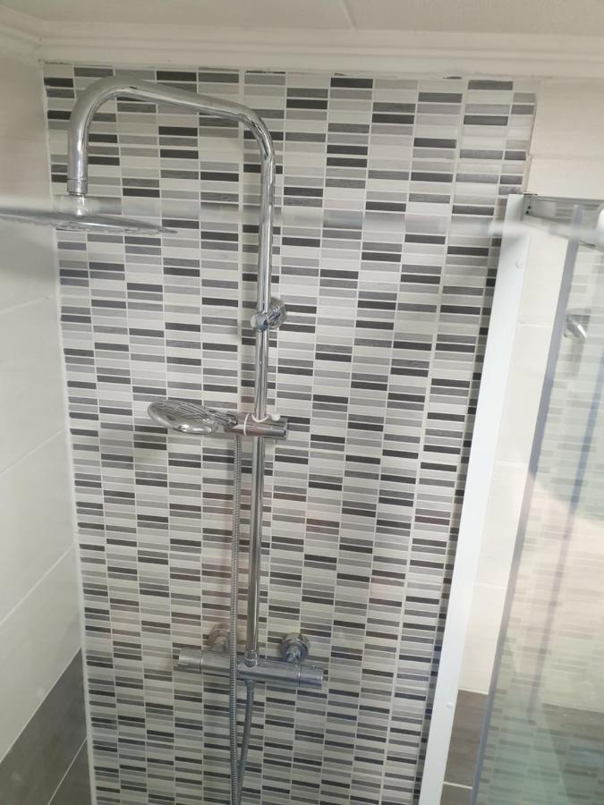 Appartement les pieds dans l eau les draps ne sont pas fournis Empuriabrava Extérieur photo