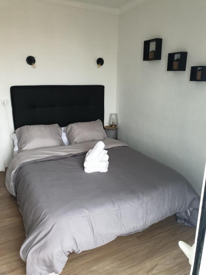 Appartement les pieds dans l eau les draps ne sont pas fournis Empuriabrava Extérieur photo
