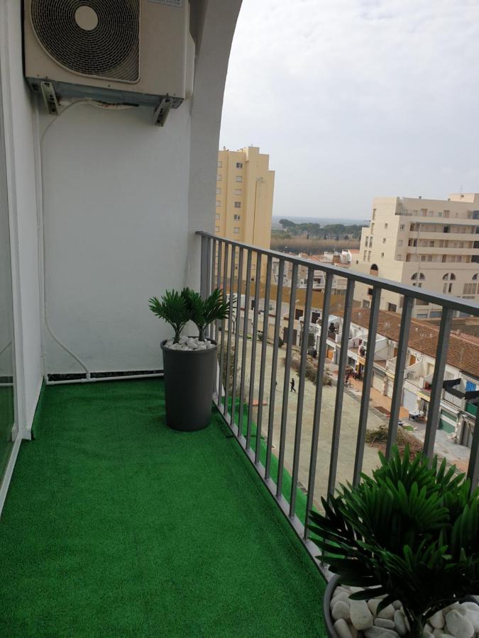 Appartement les pieds dans l eau les draps ne sont pas fournis Empuriabrava Extérieur photo